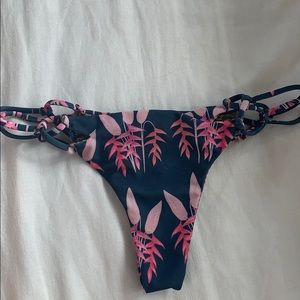 Acacia Swimwear bottom in Heliconia print